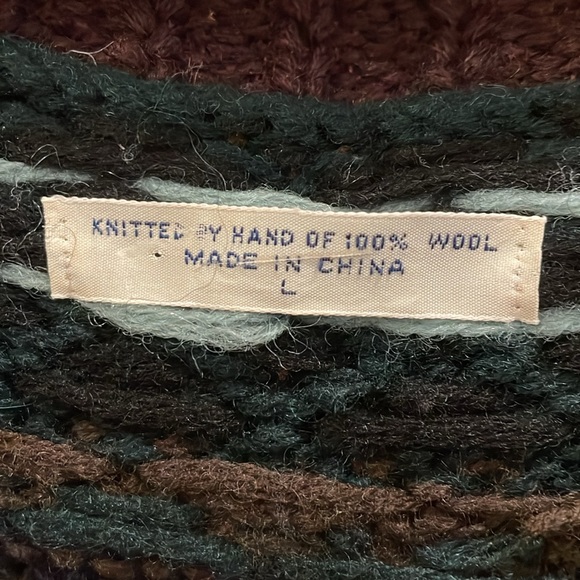 Cardigan - Picture 2 of 4